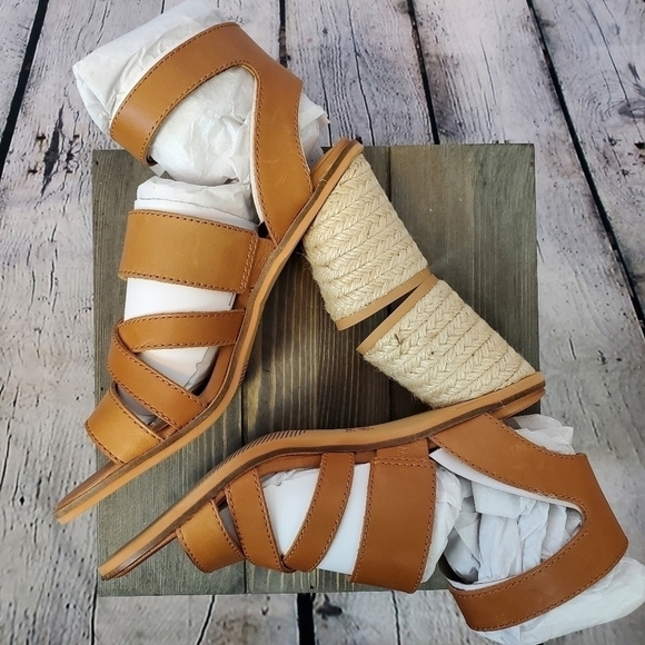 FRYE & Co. Leiah Mixed Strap Sandal Cognac sz. 6 - Picture 10 of 11